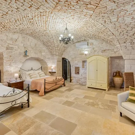 Trulli D'autore 住宿加早餐酒店 马丁纳弗兰卡