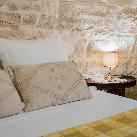 Nocleg ze śniadaniem Trulli D'autore 4*