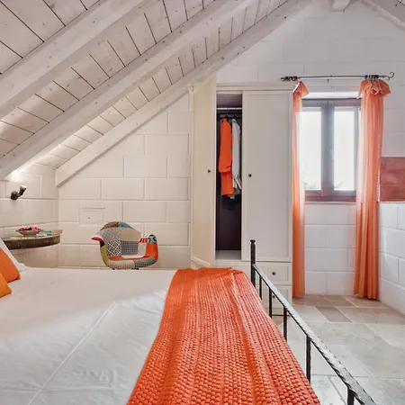 Trulli D'autore فندق مبيت وإفطار
