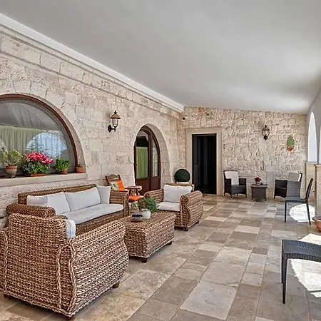 Trulli D'autore 4*