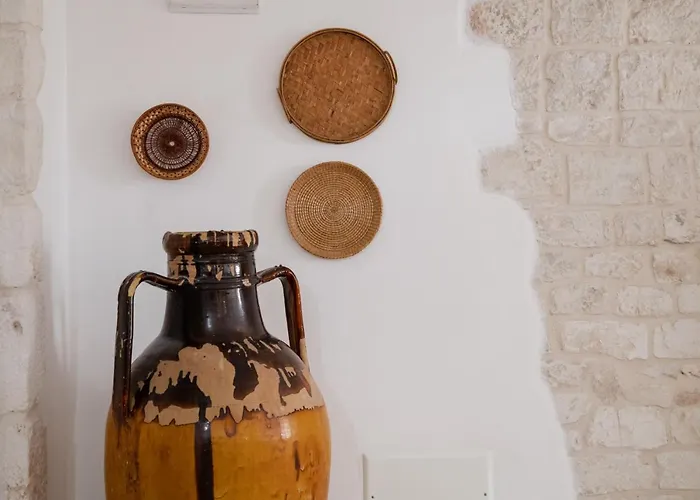 לינה וארוחת בוקר Trulli D'autore 4*