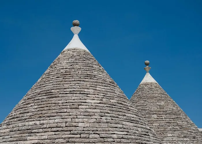 Trulli D'autore לינה וארוחת בוקר